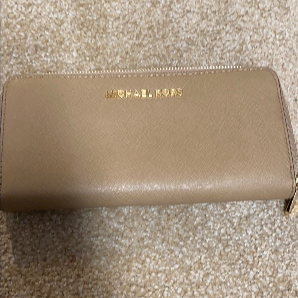 Michael Kors wallet